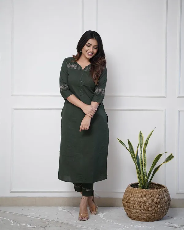 BOTTAL_GREEN_YOG_KURTI_WITH_PANT_