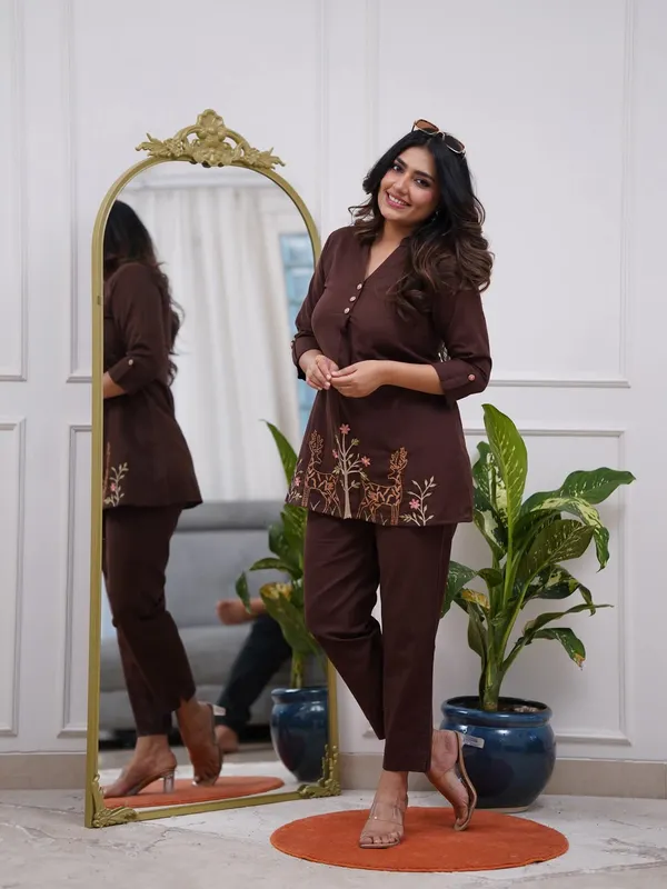 Brown_Deer_Embroidery_Co-Ord_Set_For_Women