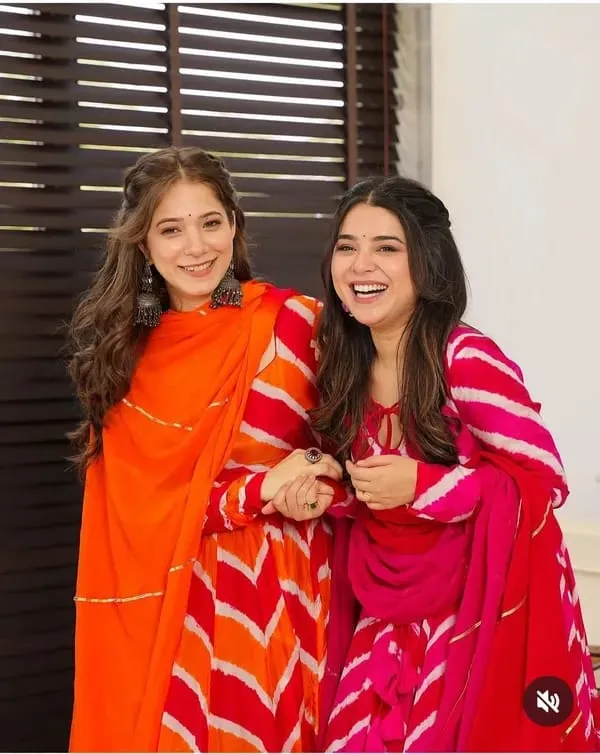 LAHARIYA_FANCY_ANKARLI_KURTI_WITH_PANT_AND_DUPPTA_SAT_