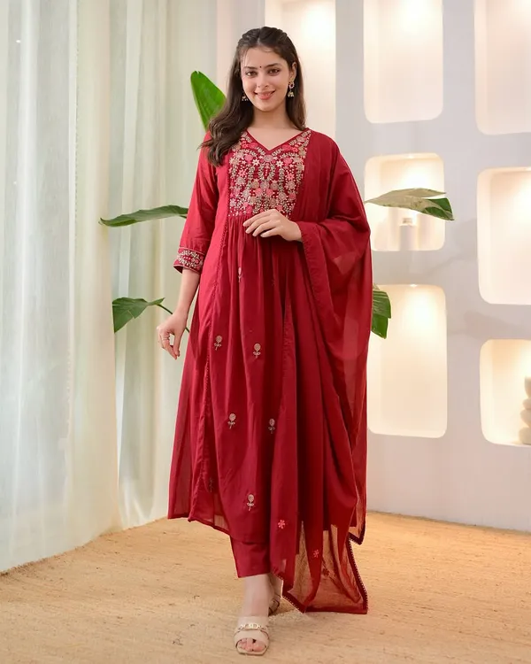 RED_YOG_ANKARLI_KURTI_WITH_PANT_AND_DUPPTA_SAT_