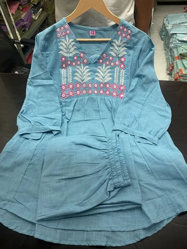 SKY_NEW_V_NECK_EMBORIDERY_CORD_SAT_