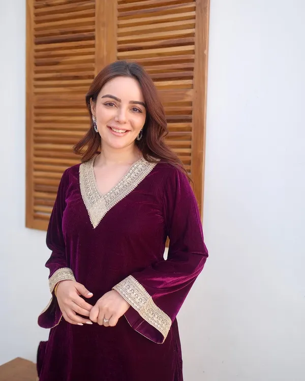 Wine_Velvet_Kurta_&_Pant_For_Women_&_Girls