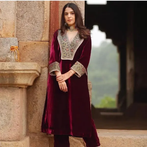 velvet_digital_border_kurti_with_pant_
