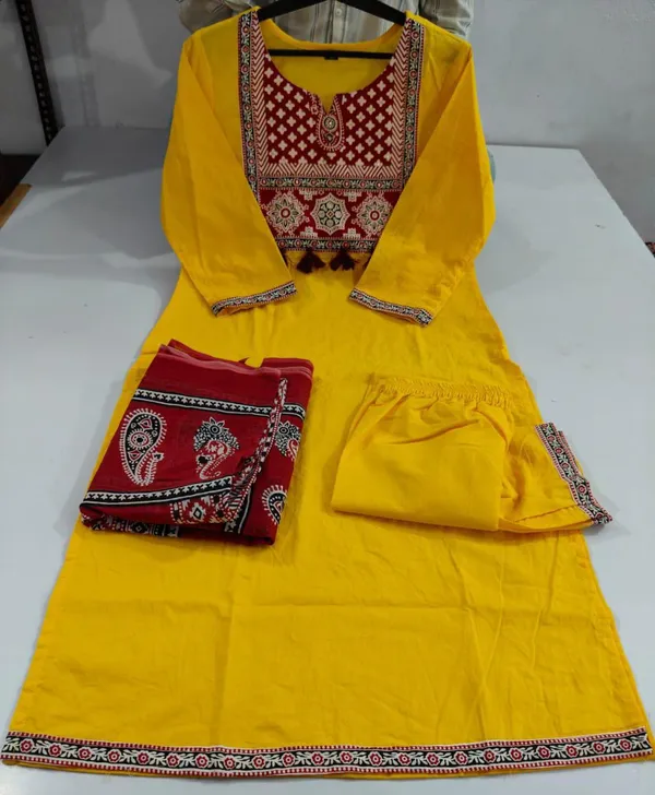 yellow__printed_kurti__with_pant_and_duppta_sat_