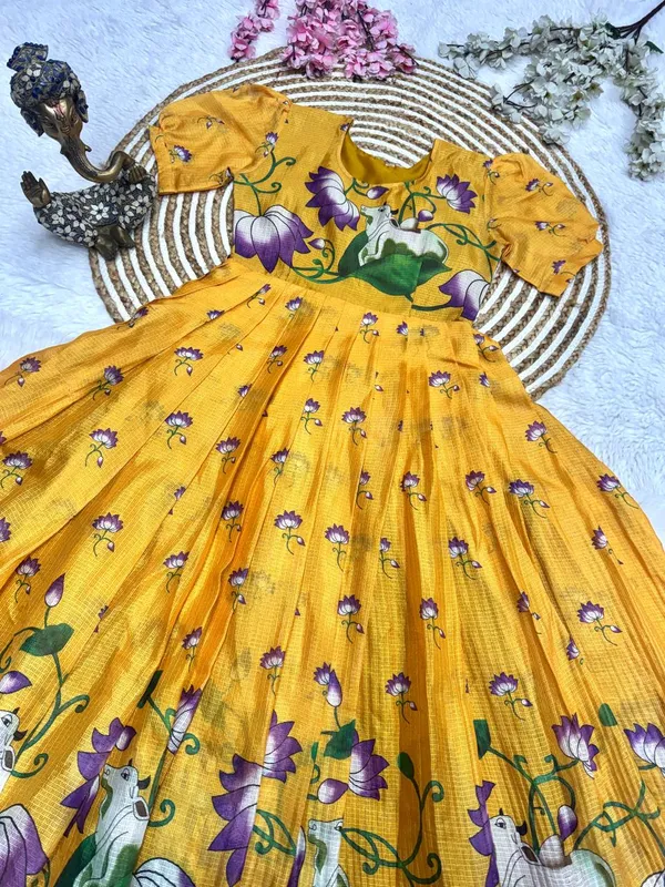 NEW_DESIGNER_COW_PRINTED_DRESS_WITH_GORGEOUS_LOOK