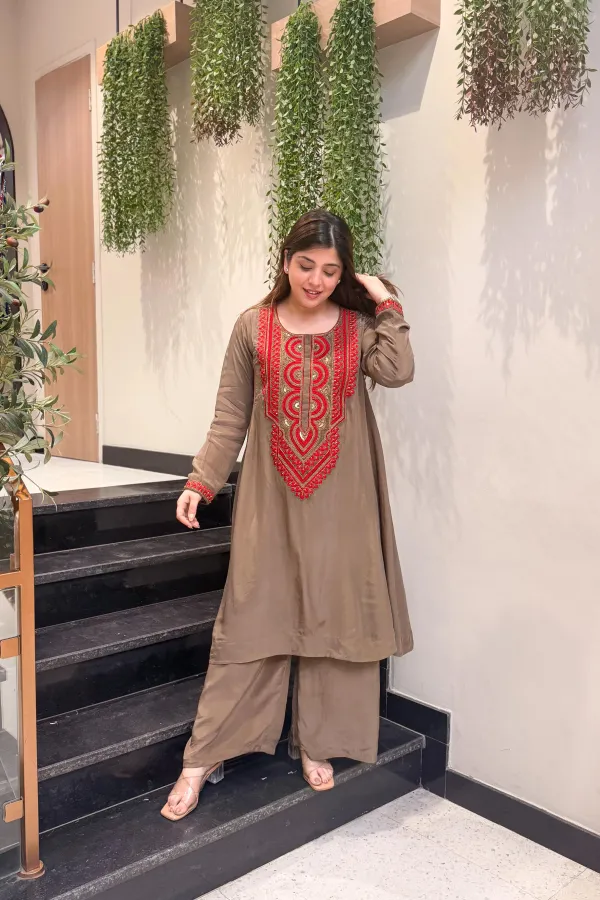 Premium_Crepe_Silk_Embroidered_Top_and_Bottom_Sets