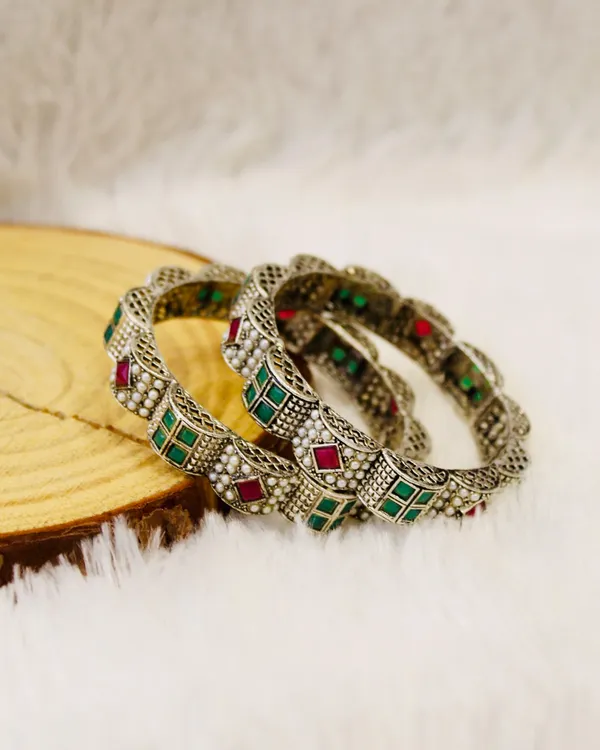 Oxidised_Special_Hawda_Moti_Kada_(2pc_Kada)