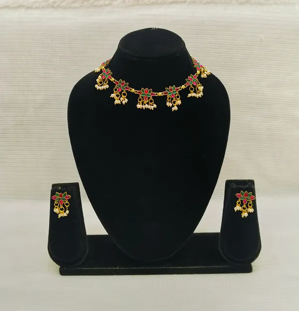 The_Pankhuri_Necklace_-_Traditional_Antique_Golden_7_Lotus_Delicate_Necklace