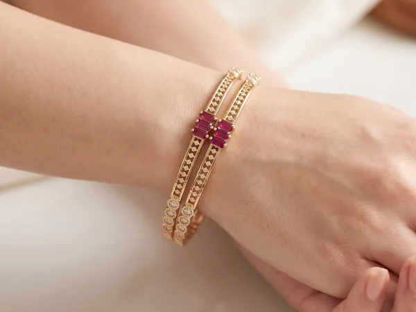 The_Scarlet_Baguette_Bangle-_Minimal_Elegant_AD_Micro_Polished_Bangles