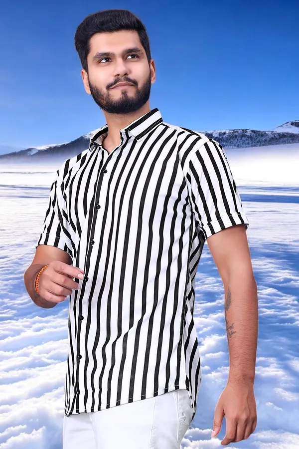 Black_&_White_Lycra_Blend_Short_Sleeve_Printed_Shirt_For_Men