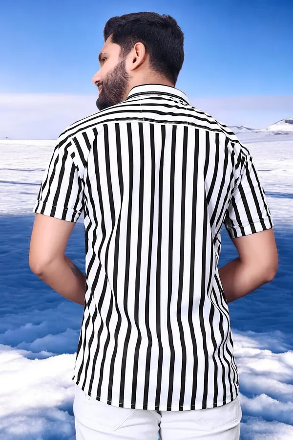 Black_&_White_Lycra_Blend_Short_Sleeve_Printed_Shirt_For_Men