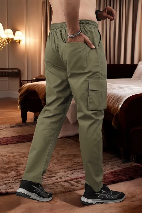 Light_Green_Cotton_Solid_Cargo_Pant_For_Men