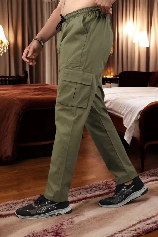 Light_Green_Cotton_Solid_Cargo_Pant_For_Men