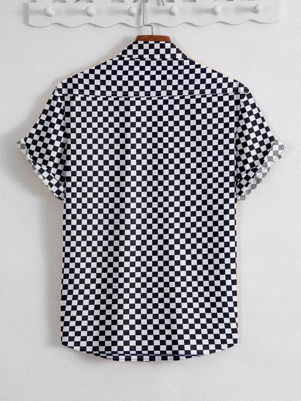 Black_&_White_Lycra_Blend_Half_Sleeve_Checkered_Shirt_For_Men