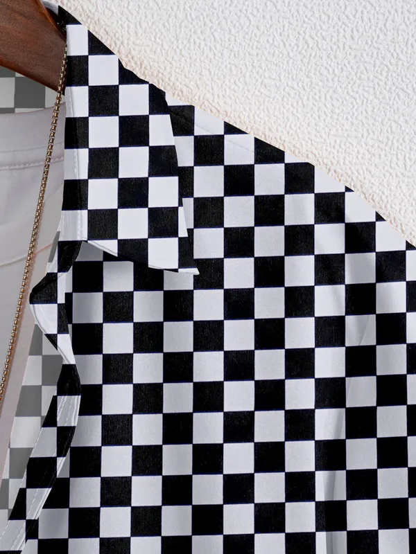 Black_&_White_Lycra_Blend_Half_Sleeve_Checkered_Shirt_For_Men