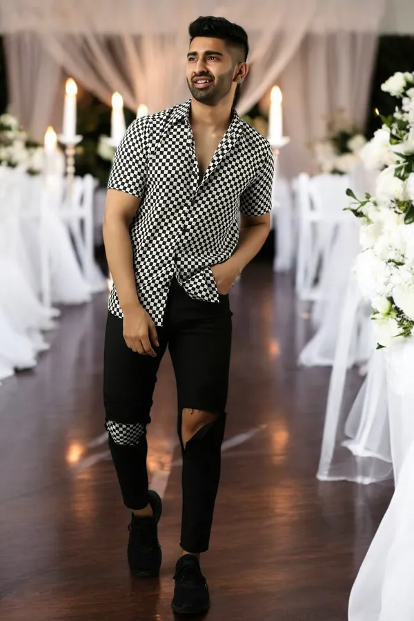 Multicolor_Lycra_Blend_Half_Sleeve_Checkered_Shirt_For_Men