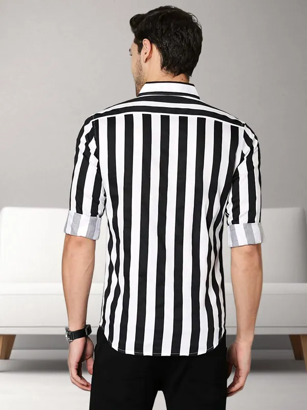Black_&_White_Lycra_Blend_Full_Sleeve_Striped_Shirt_For_Men