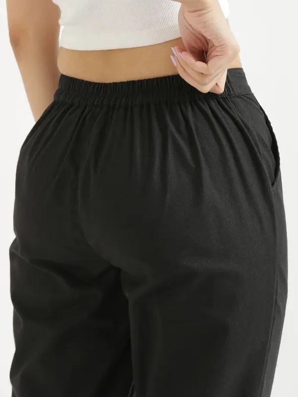 Black_Pure_Linen_Solid_Casual_Trousers_For_Women