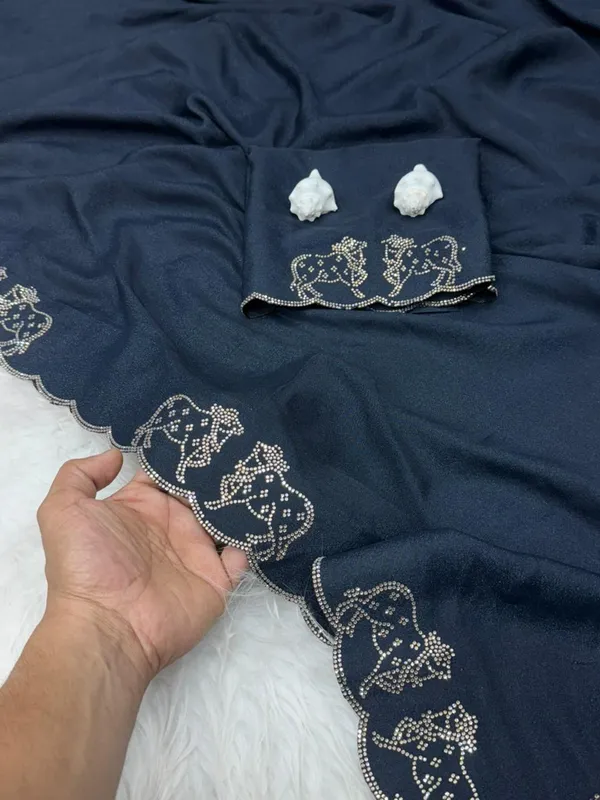 Navy_Blue_Silk_Premium_&_Elegant_Saree_With_Unstiched_Blouse