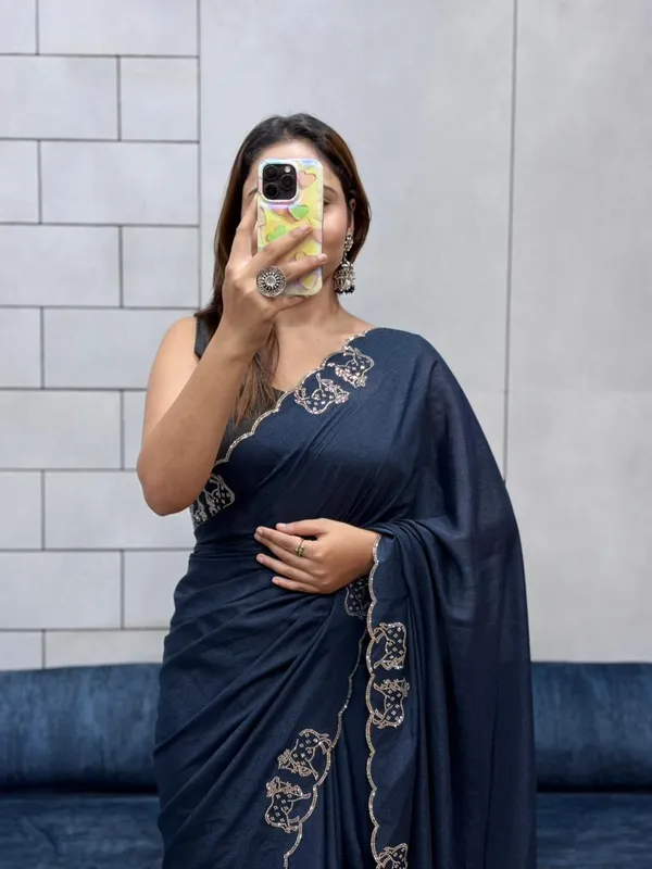 Navy_Blue_Silk_Premium_&_Elegant_Saree_With_Unstiched_Blouse