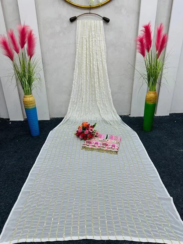 White_Georgette_Premium_&_Elegant_Saree_With_Unstiched_Blouse