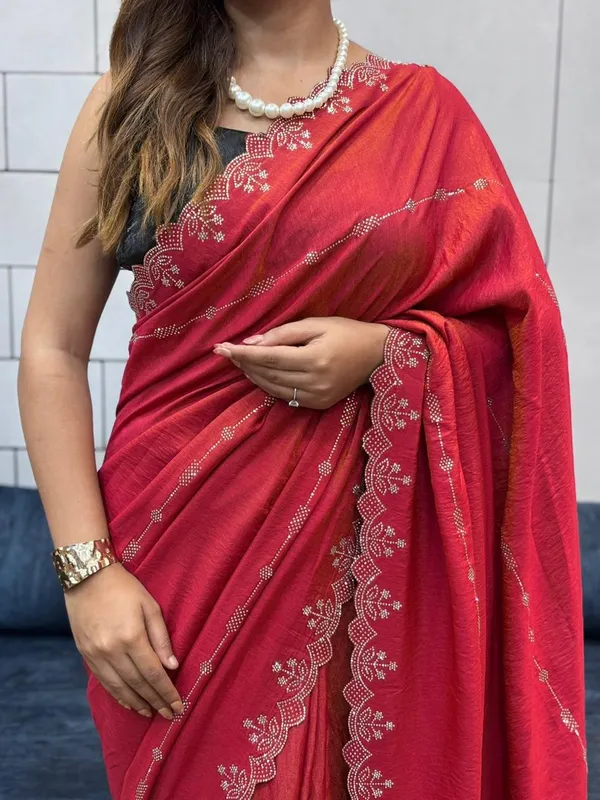 Red_Soft_Silk_Premium_&_Elegant_Saree_With_Unstiched_Blouse