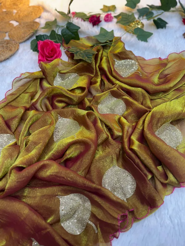 Multicolor_Space_Silk_Premium_&_Elegant_Saree_With_Unstiched_Blouse