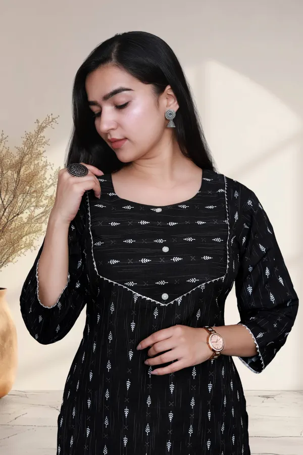Black_Thread_Weaving_Design_Cotton_Blend_Long_Straight_Kurti