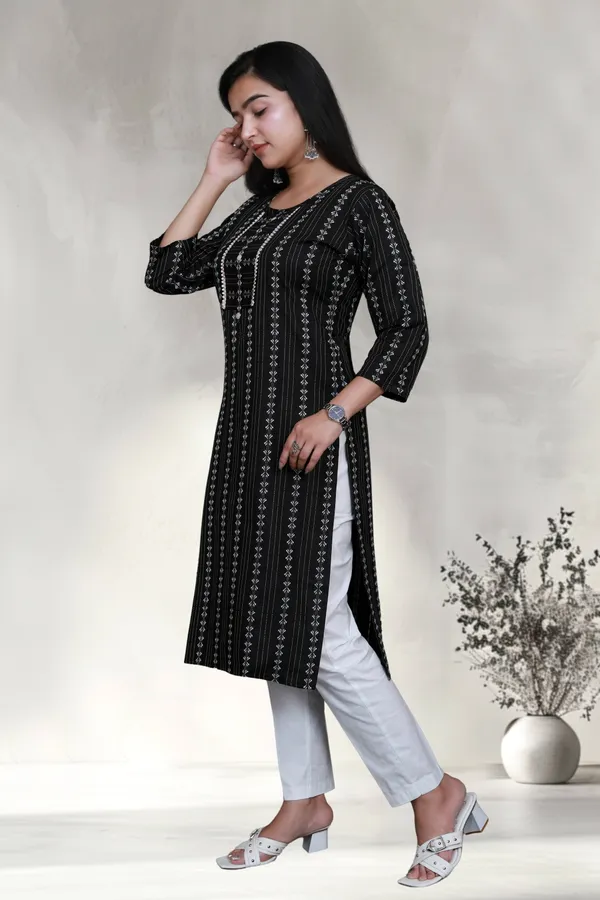Black_Thread_Weaving_Design_Cotton_Blend_Long_Straight_Kurti