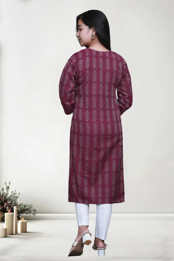 Maroon_Thread_Jaqard_Design_Cotton_Blend_Long_Straight_Kurti