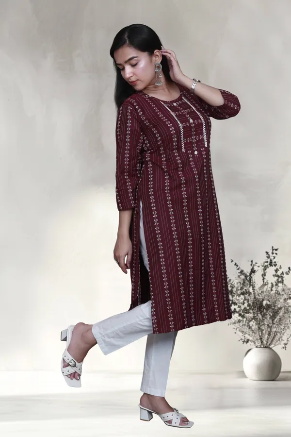 Maroon_Thread_Weaving_Design_Cotton_Blend_Long_Straight_Kurti