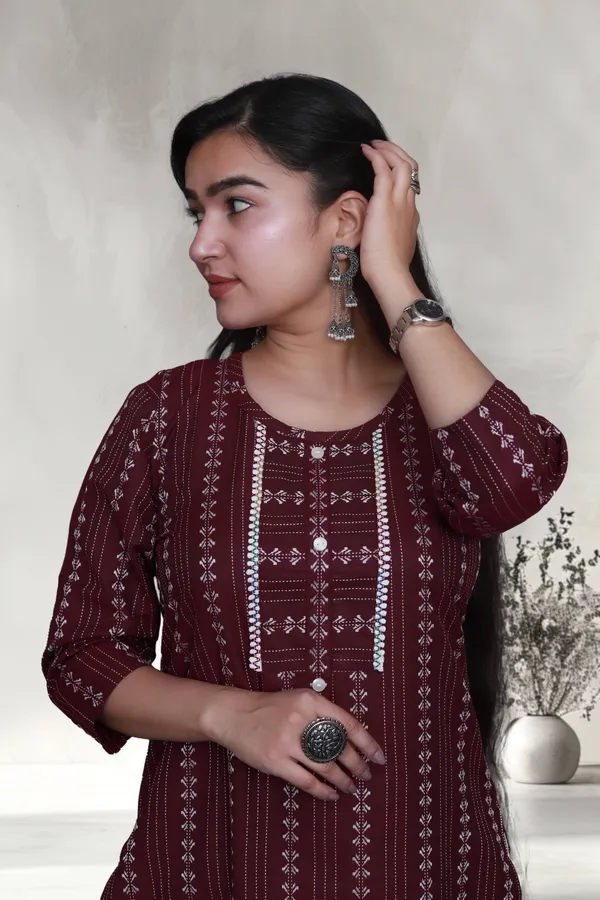 Maroon_Thread_Weaving_Design_Cotton_Blend_Long_Straight_Kurti