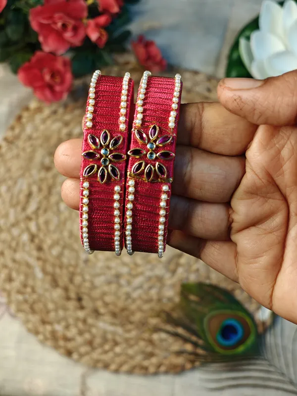 Red_Thread_Embellished_Bangles_for_Women