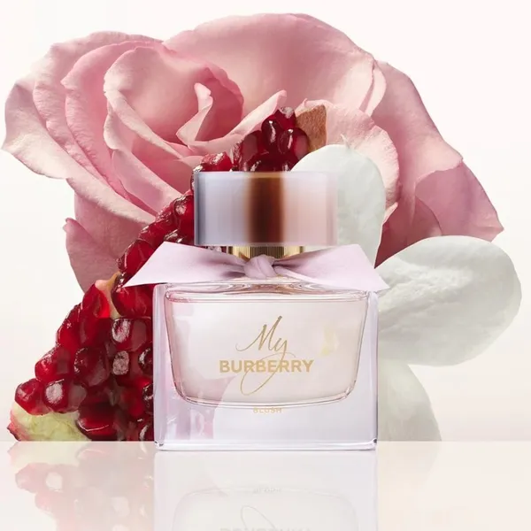 Burberry_My_Burberry_Blush_Eau_De_Parfum_90ml_–_Fresh_Fruity_Floral_Perfume_for_Women