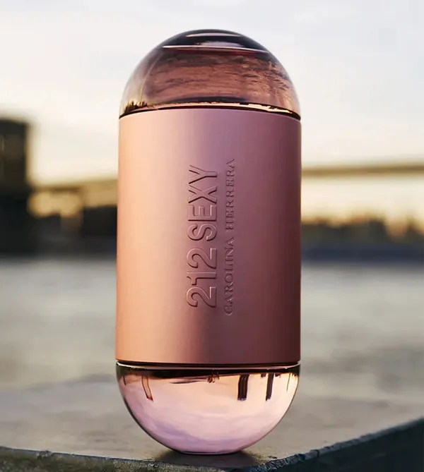 Carolina_Herrera_212_Sexy_Eau_De_Parfum_100ml_–_Sensual_Oriental_Floral_Perfume_For_Women