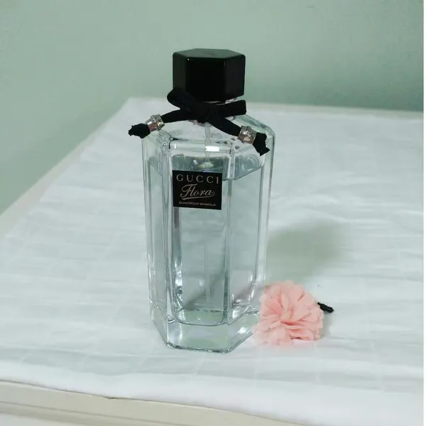 Gucci_Flora_Glamorous_Magnolia_Eau_De_Toilette_100ml_–_Elegant_Floral_Fragrance_For_Women