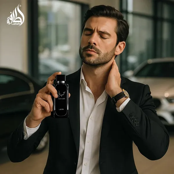 Lattafa_Hayaati_Black_Eau_De_Parfum_100ml_–_Woody_Spicy_Luxury_Fragrance_For_Men