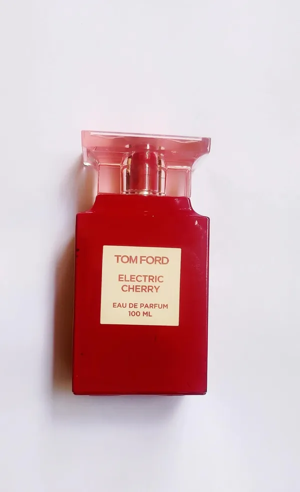 Tom_Ford_Electric_Cherry_Eau_De_Parfum_100ml_Tester_–_Vibrant_Fruity_Floral_Fragrance_For_Men_&_Women
