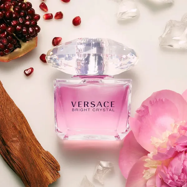 Versace_Bright_Crystal_Eau_De_Toilette_90ml_–_Fresh_Floral_Fruity_Perfume_For_Women