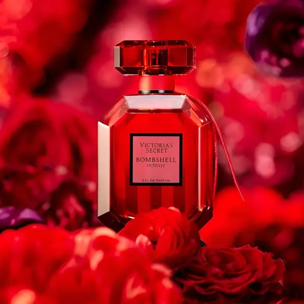 Victoria’s_Secret_Bombshell_Intense_Eau_De_Parfum_100ml_–_Rich_Fruity_Floral_Fragrance_For_Women
