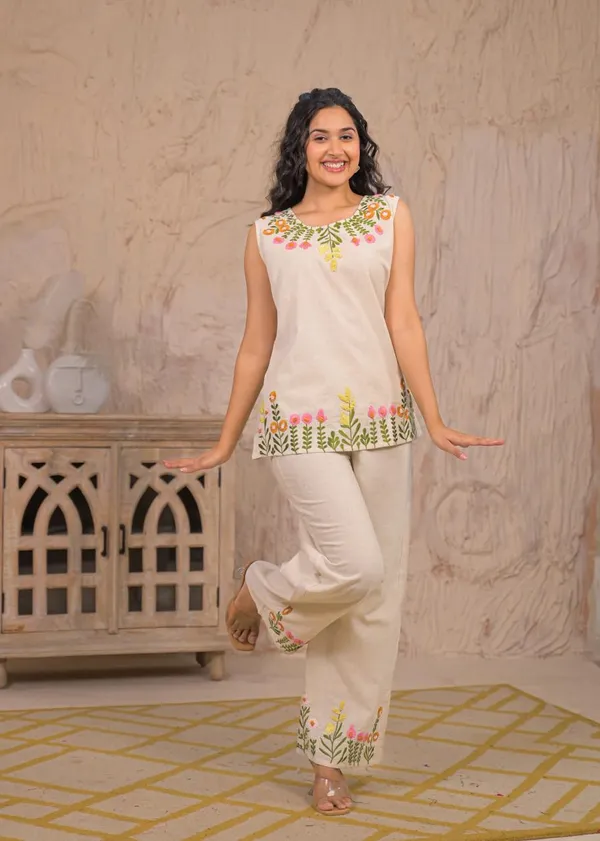 Off_White_Cotton_Floral_EmbroideredShort_Co-Ord_Set_For_Women