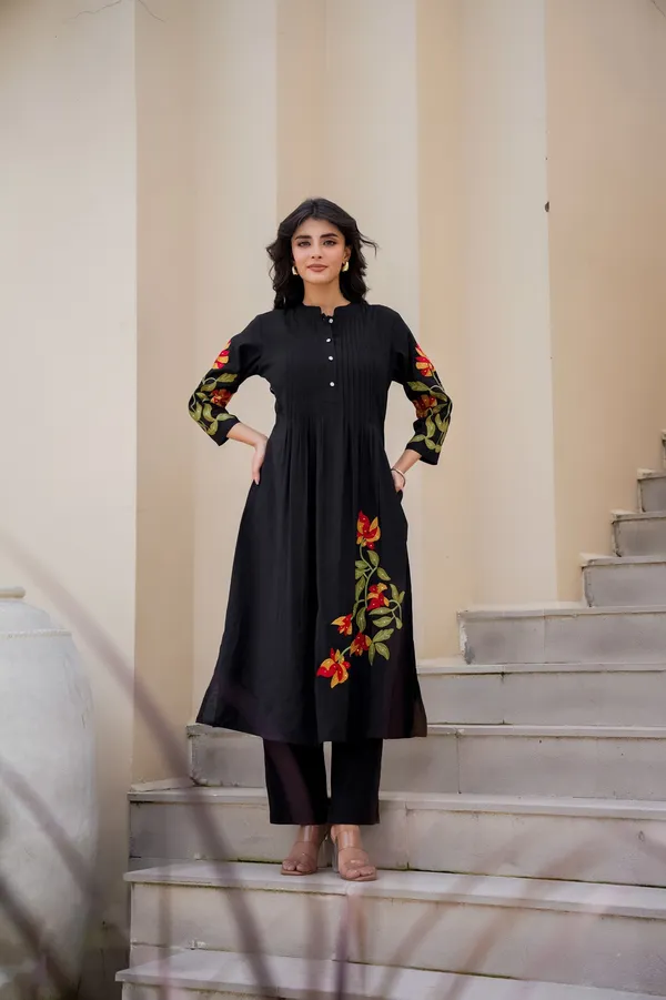 cotton__black_floral_embroidered_Kurti_with_pant