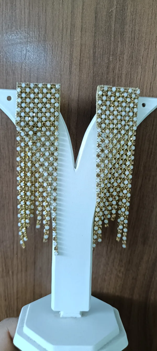 Gold_White_Alloy_Stone_Studded_Tassel_Fringe_Earrings_For_Women