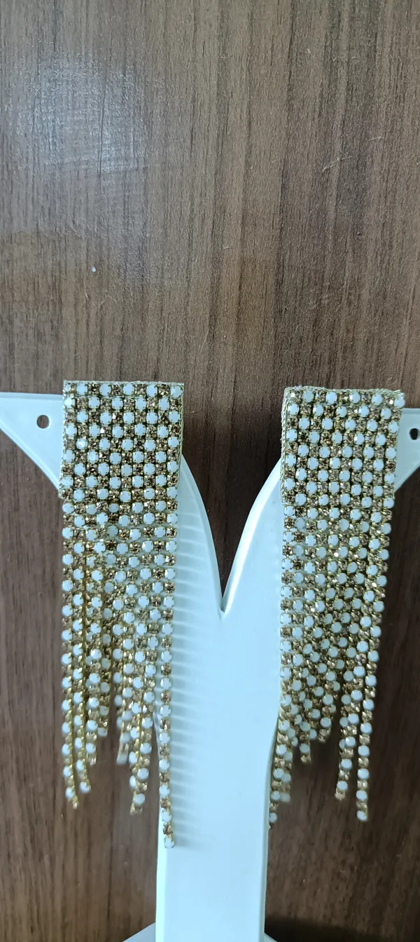 Gold_White_Alloy_Stone_Studded_Tassel_Fringe_Earrings_For_Women