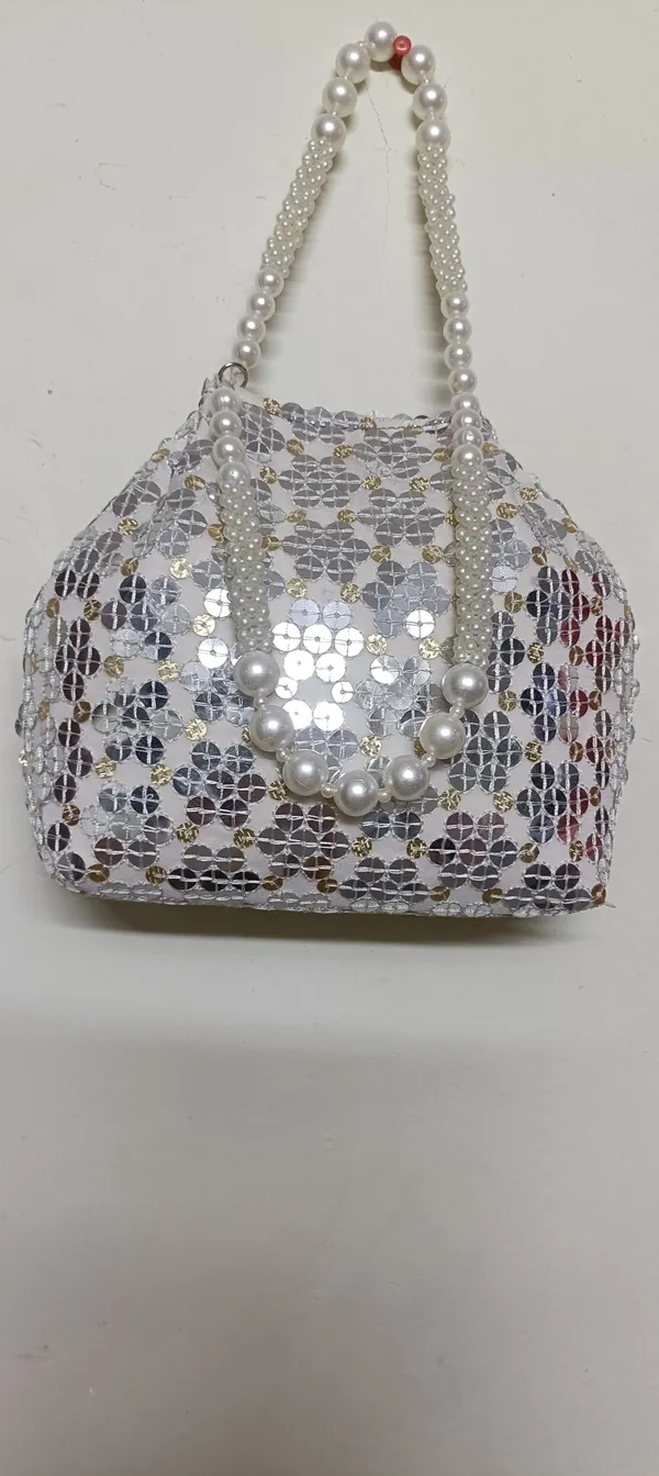 Silver_Cotton_Sequin_Beaded_Handle_Potli_Handbag_For_Women