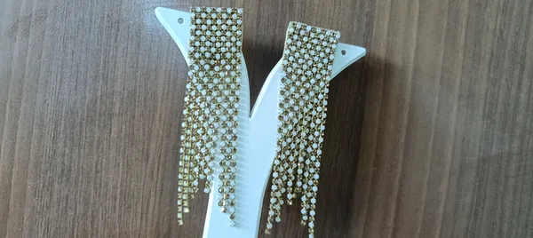 Gold_White_Alloy_Stone_Studded_Tassel_Fringe_Earrings_For_Women