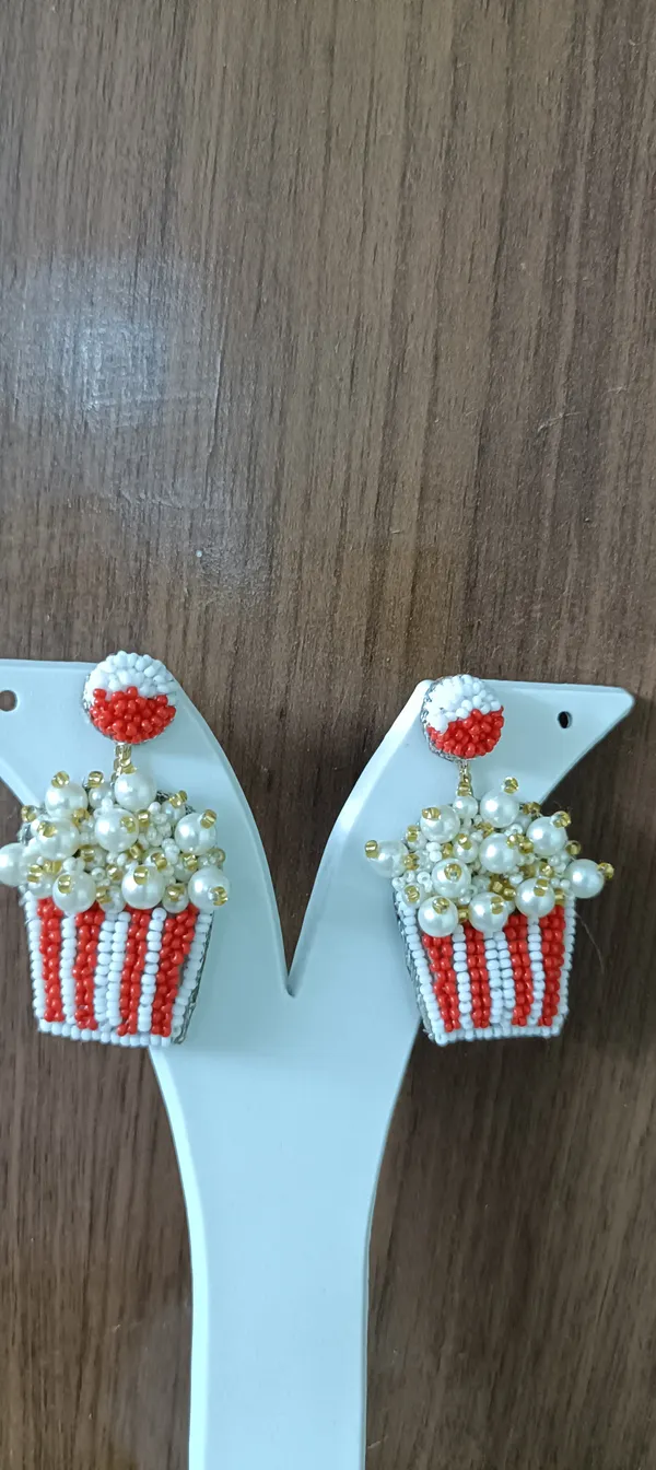 Red_White_Beaded_Popcorn_Bucket_Drop_Earrings_For_Women