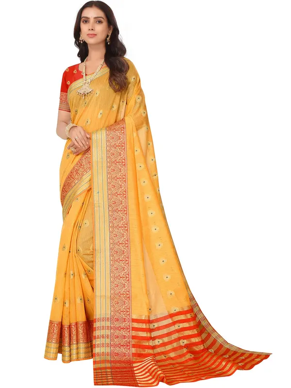 Yellow_Cotton_Silk_Premium_&_Elegant_(_Zari_Ethnic_Motifs_)_Maheshwari_Saree_With_Blouse_Piece_For_Women