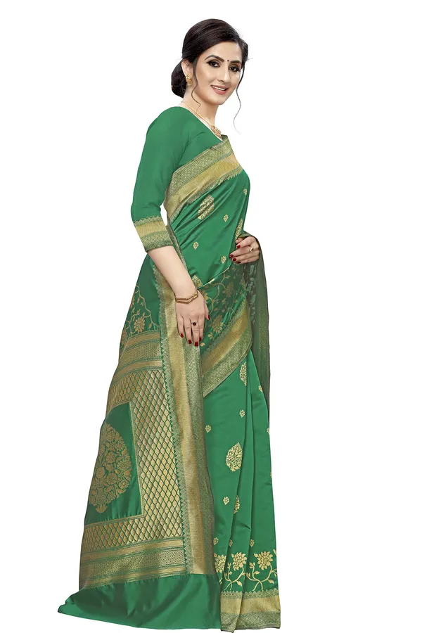 Green_Jacquard_Premium_&_Elegant_Banarasi_Saree_With_Blouse_Piece_For_Women