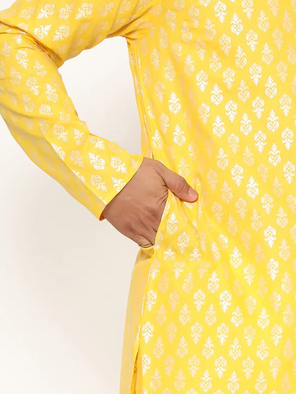 Lemon_Yellow_Dupion_Silk_Premium_&_Elegant_Regular_Kurta_&_Pajama_Set_For_Men